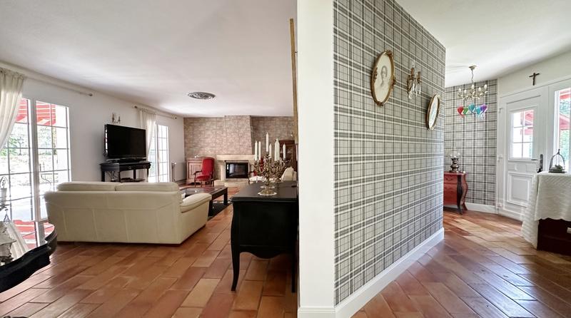 Maison - 265 m² - 7 pièces