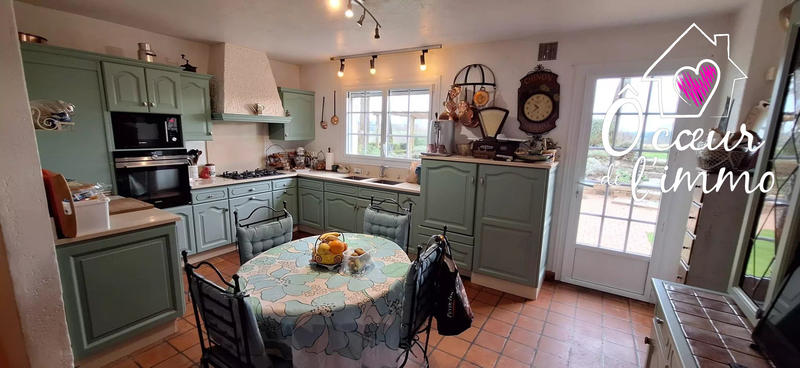 Maison - 309 m² - 9 pièces