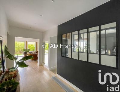Maison - 189 m² - 7 pièces
