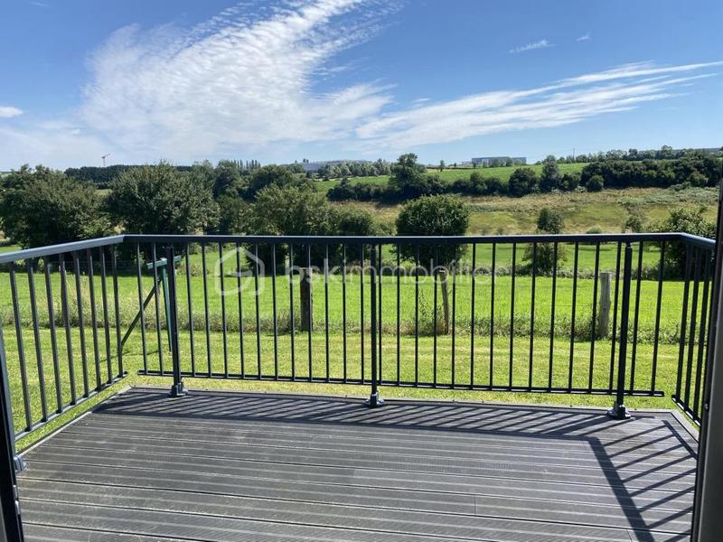 Maison - 98 m² - 5 pièces