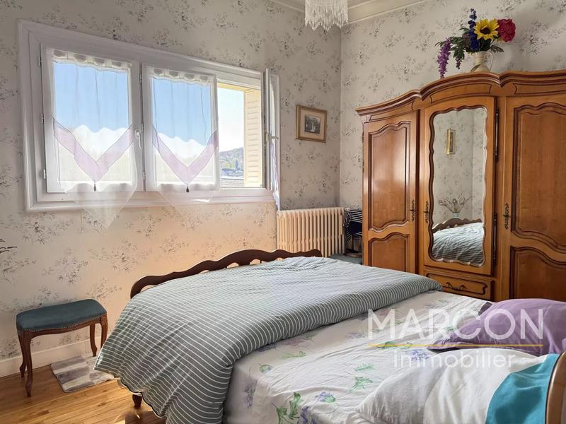Maison - 143 m² - 7 pièces
