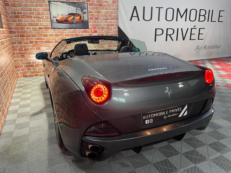 Ferrari California V8