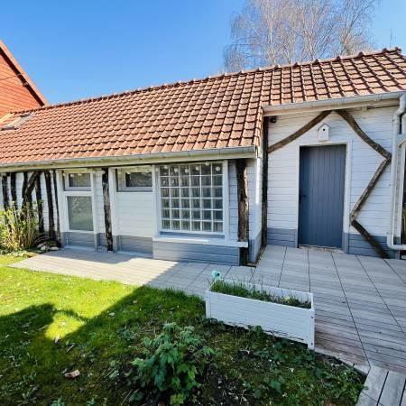 Maison - 256 m² - 10 pièces