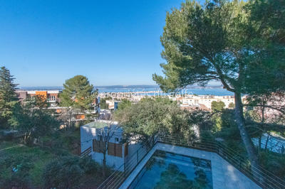 Maison - 137 m² - 4 pièces