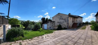 Maison - 510 m² - 10 pièces