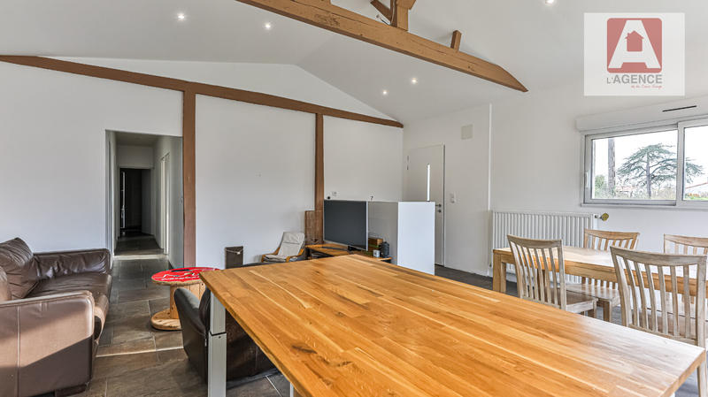 Maison - 95 m² - 4 pièces