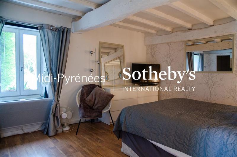 Maison - 655 m² - 13 pièces