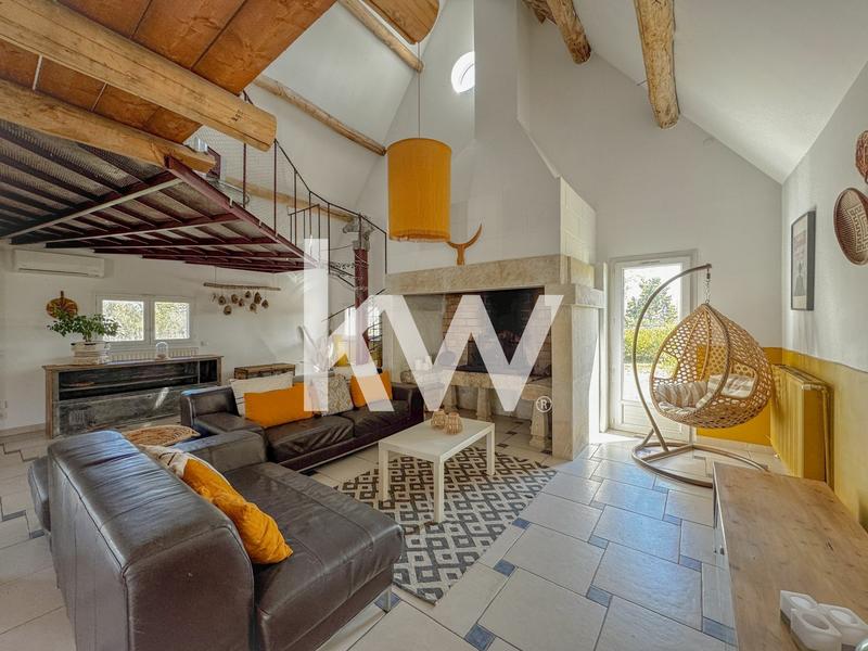 Propriété - 166 m² - 9 pièces