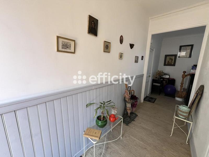 Maison bourgeoise - 200 m² - 11 pièces