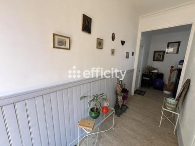 Maison bourgeoise - 200 m² - 11 pièces