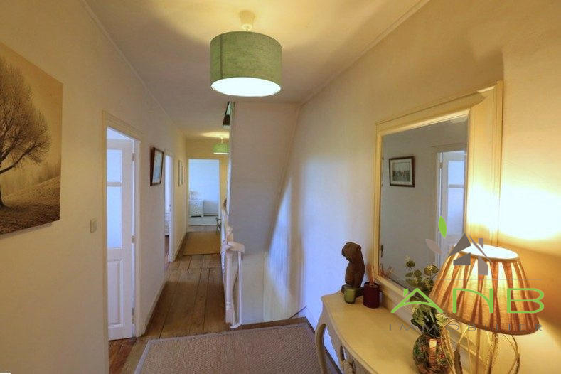 Maison - 225 m² - 8 pièces