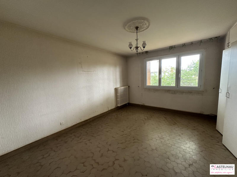 Maison traditionnelle - 214 m² - 7 pièces