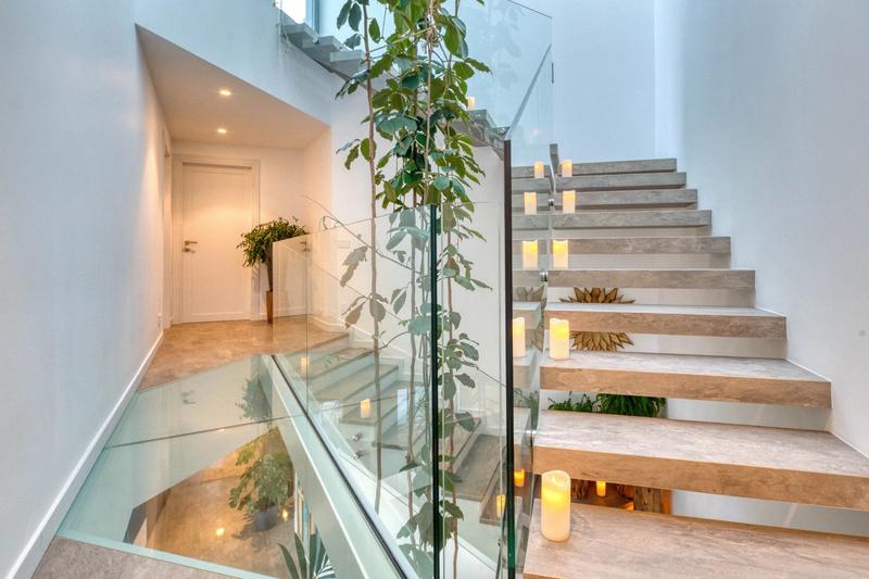 Villa - 484 m² - 12 pièces