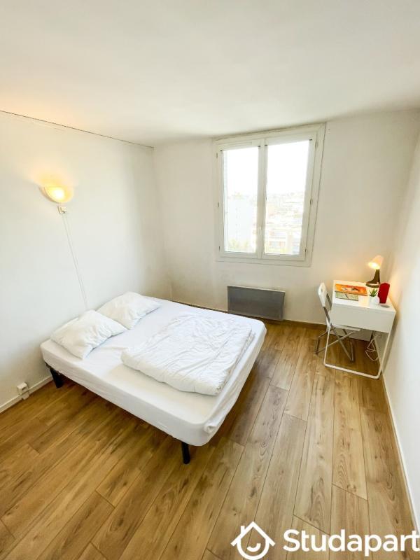 Chambre - 11 m² - 1 pièce