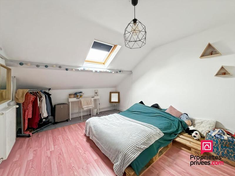 Maison - 366 m² - 13 pièces