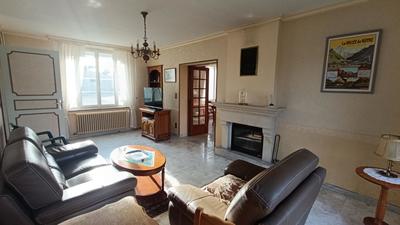 Maison - 161 m² - 7 pièces