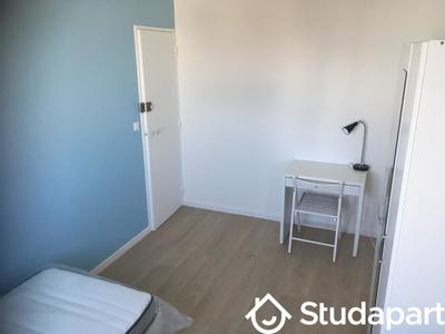 Chambre - 10 m² - 1 pièce