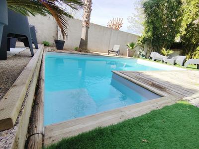 Maison traditionnelle - 187 m² - 6 pièces