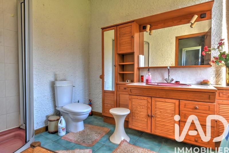 Maison - 284 m² - 9 pièces