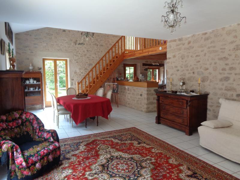 Maison - 400 m² - 10 pièces