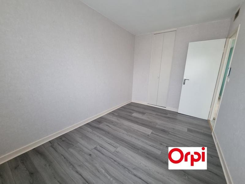 Maison - 99 m² - 5 pièces