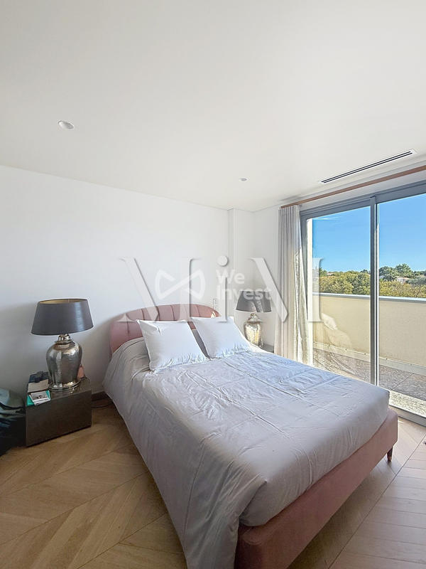 Villa - 275 m² - 6 pièces