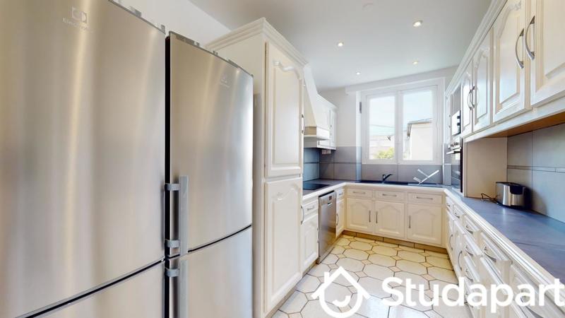 Chambre - 13 m² - 1 pièce