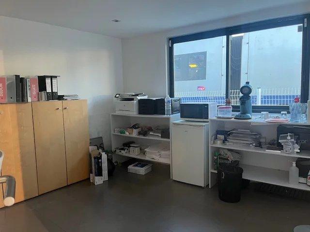 Local commercial - 670 m²