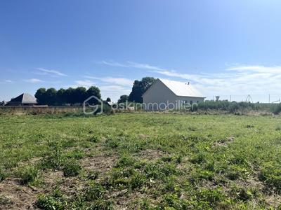 Terrain constructible - 1 360 m²