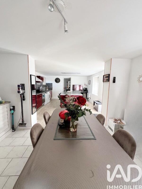 Maison de village - 112 m² - 6 pièces