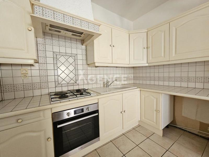 Appartement - 64 m² - 2 pièces