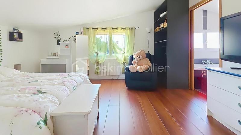 Villa - 205 m² - 7 pièces