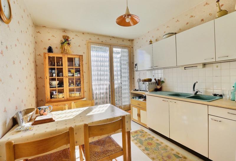 Appartement - 82 m² - 4 pièces