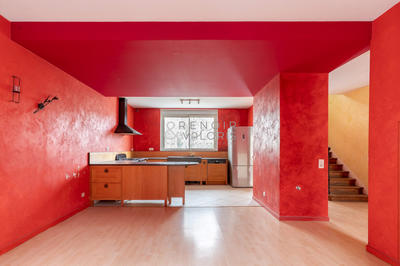 Maison - 161 m² - 8 pièces