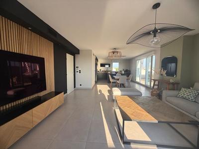 Appartement - 82 m² - 4 pièces