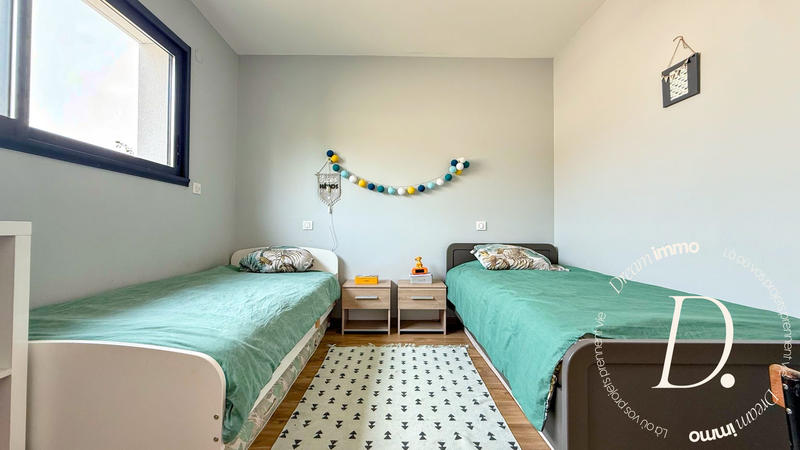 Maison contemporaine - 185 m² - 7 pièces