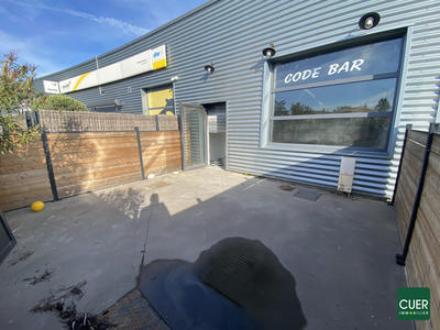 Local commercial - 128 m² - 2 pièces
