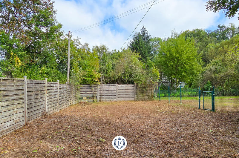 Maison - 224 m² - 8 pièces