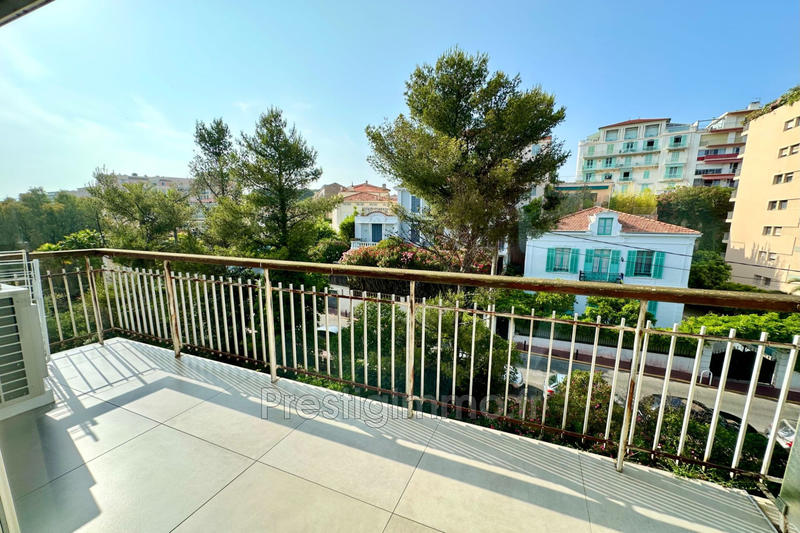 Appartement - 100 m² - 3 pièces