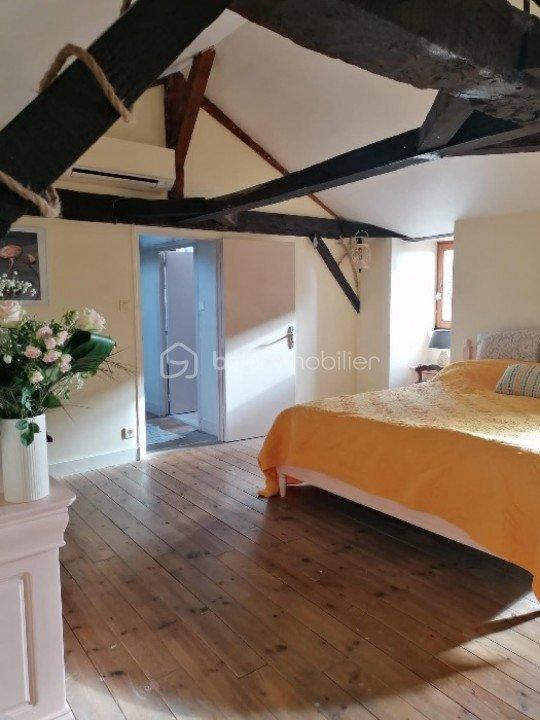 Maison en pierre - 144 m² - 6 pièces