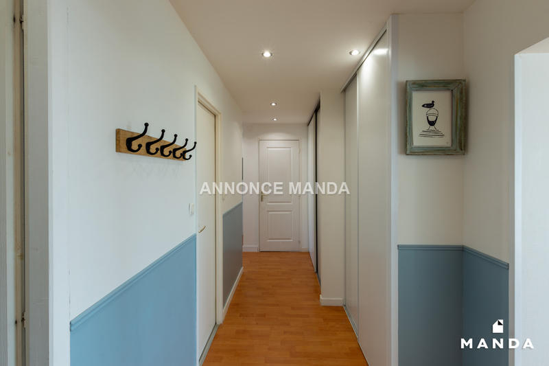 Appartement - 98 m² - 5 pièces