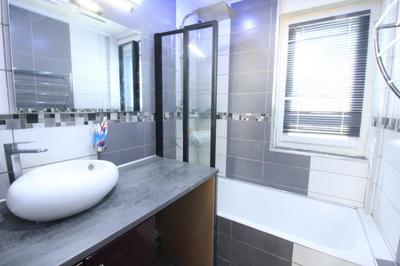 Appartement - 81 m² - 7 pièces