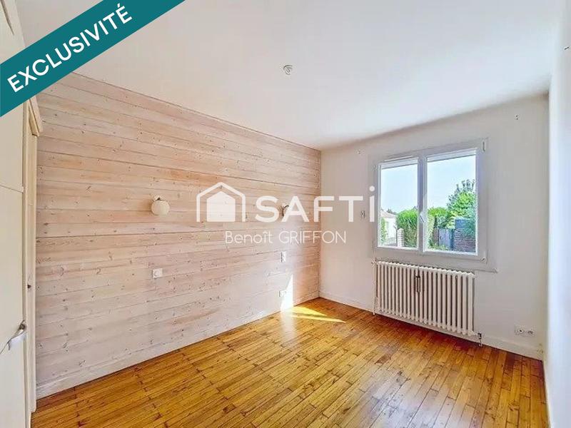 Maison - 137 m² - 8 pièces