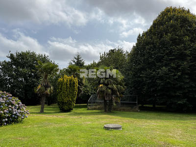 Propriété - 323 m² - 10 pièces