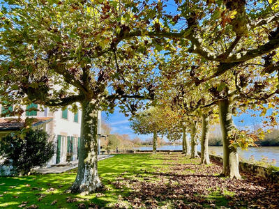 Demeure - 400 m² - 10 pièces