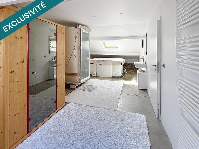 Maison - 186 m² - 8 pièces