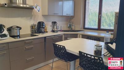 Maison - 110 m² - 6 pièces