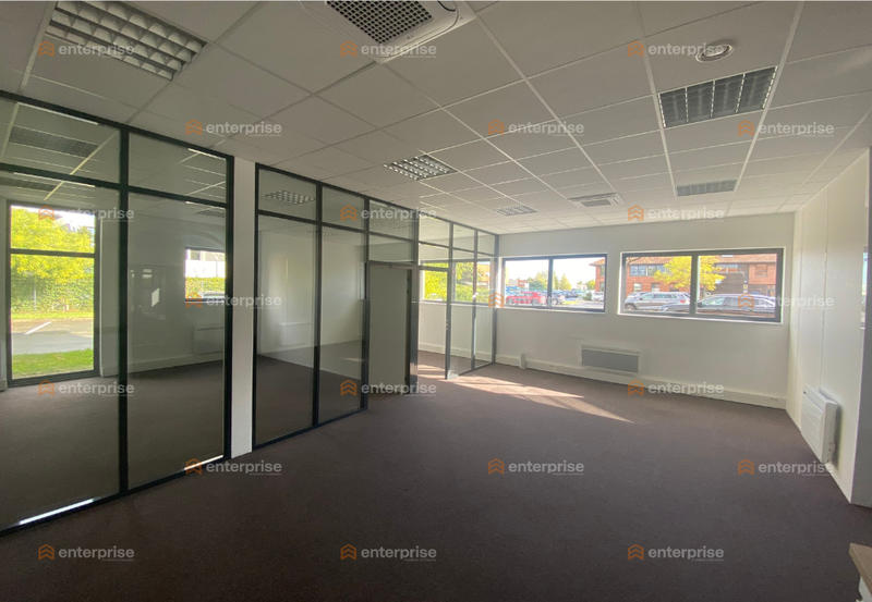 Bureau - 253 m²