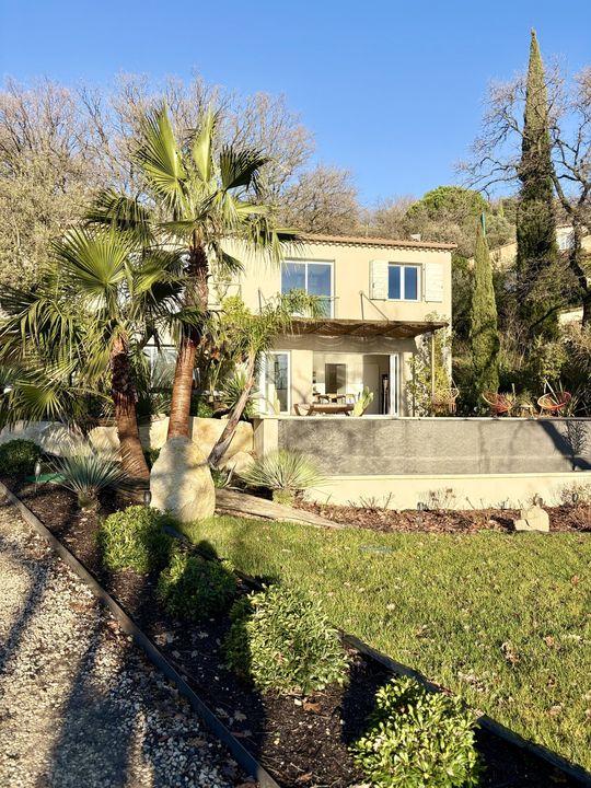 Villa - 185 m² - 5 pièces