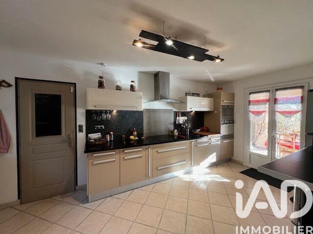 Maison - 167 m² - 7 pièces